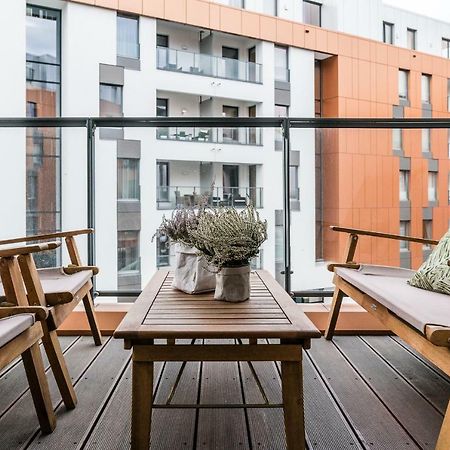 Stara Stocznia Apartment กดัญสก์ ภายนอก รูปภาพ